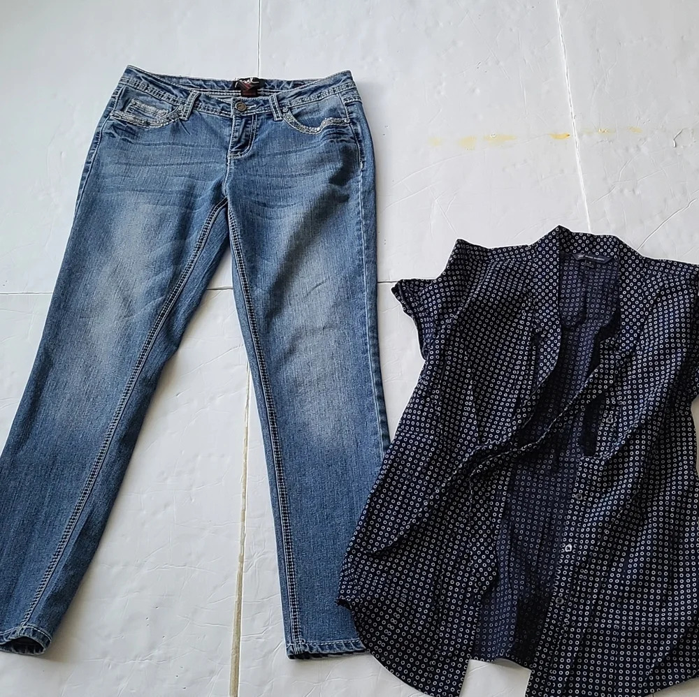 Lot of 2 Brooks brothers top and Earl embroidery jeans size 6 P